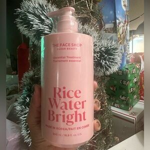 THE FACE SHOP Rice Water Bright Essential Treatment, a hair care product